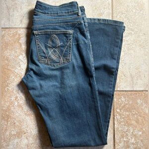 Wrangler Women's Boot Cut Jeans 9/10 x 34
